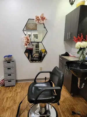Honey B Salon