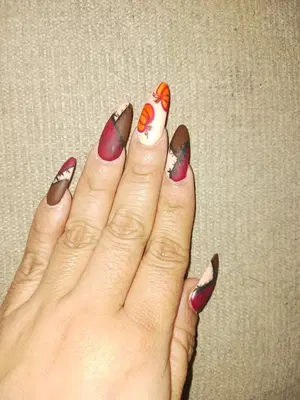 Golden Nails