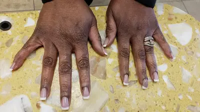 Oscar Nails
