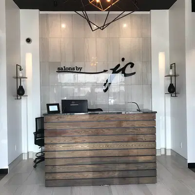 Tony 9 Nails