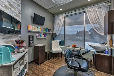 Salons by JC Burnsville