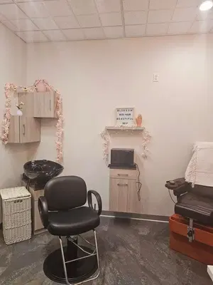 Blossom Salon