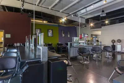 House of Heavilin Beauty College