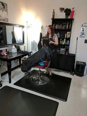 Red the Salon