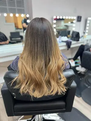 BLUSH Beauty Studio ????????