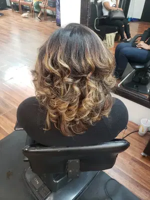 Magic Hands Beauty Salon