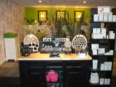 Symmetry Salon