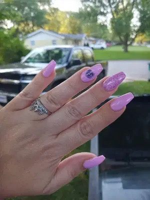 Elaine's Nails