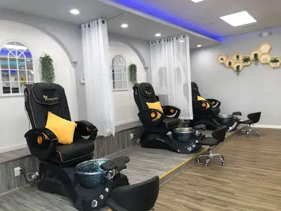 Humble Bees Nail Spa