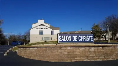 Salon De Christe- St. Charles