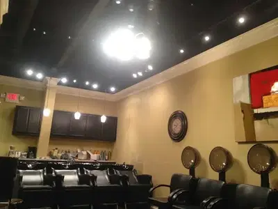 STUDIO WEST SALON