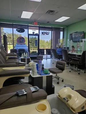 Cabello Salon II