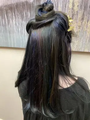 Salon Associates