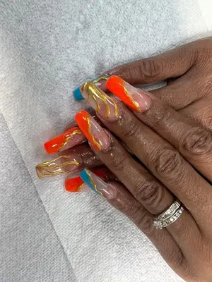 Lee Spa Nails