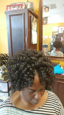 Deshay Beauty Salon