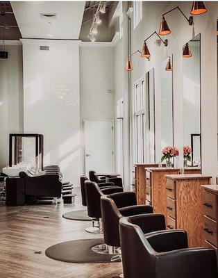 Lux Salon