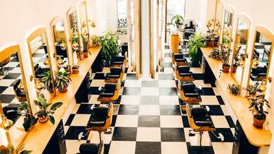 Delphine&James Salon