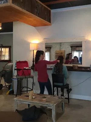 Kreashenz Salon & Spa