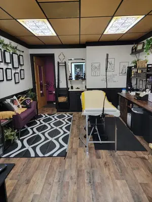 WaxologyByDee