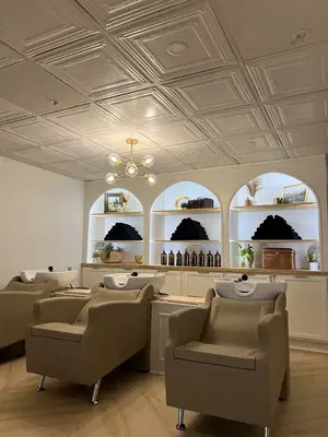 STITCH Salon & Extension Bar