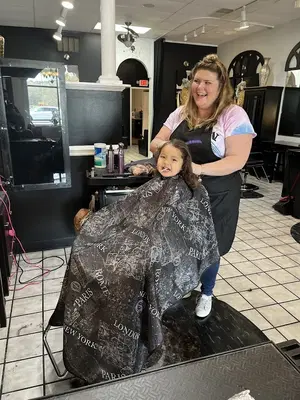 Salon Exposure