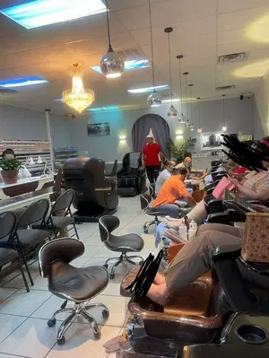 AA Nails and Spa