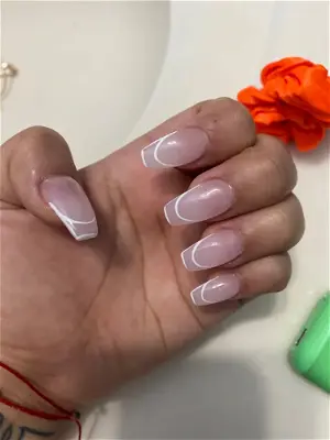 Lisa's Nails