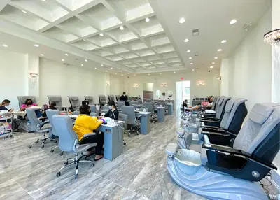Lavish Nails And Spa