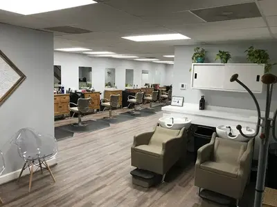 Kutting Edge Hair Salon