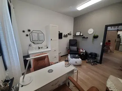 Ivy Salon Suites