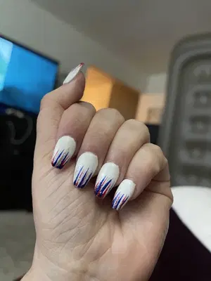 Nails 2000