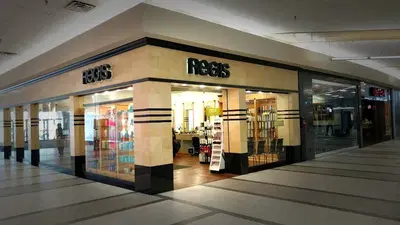 Regis Salon