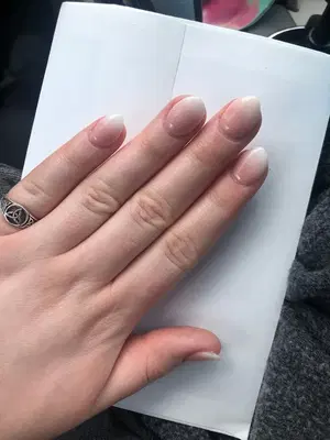 La Belle Nails.