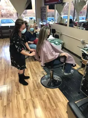 Rosy Beauty Salon