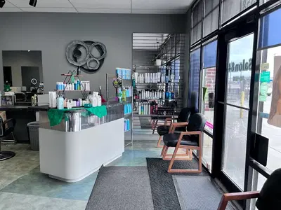 Salon 84