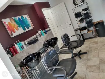 Studio SPS (Strawberry Patch Salon)
