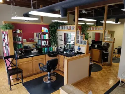 Bottler's Salon