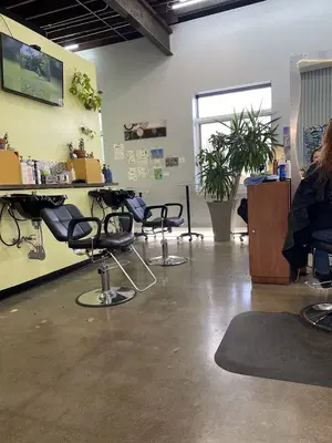 Salon 112