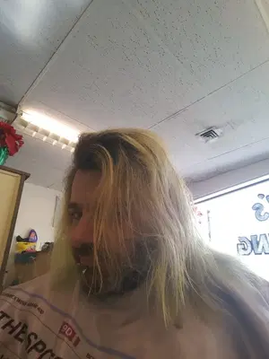 Sandy Kay's Salon & Tanning