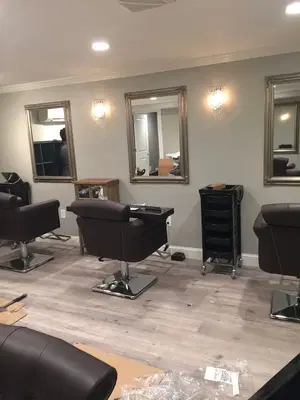 Salon North