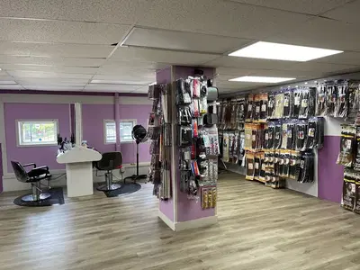 Frisky's Hair Salon