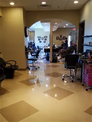 Laura's salon