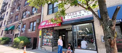 Alex's V.A. Unisex Hair Salon