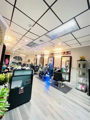 Lana's Unisex Hair Salon