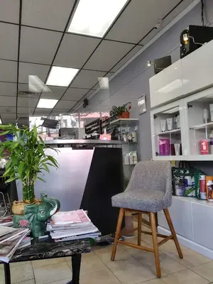 Mery Spa Unisex Hair Stylist