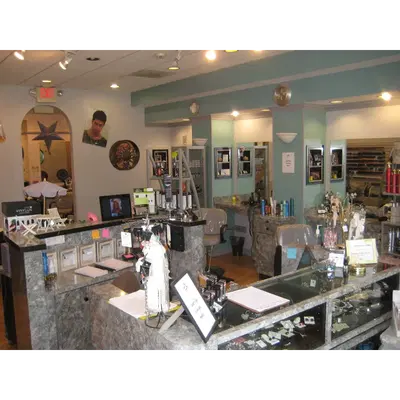 Lunar E-Clips Full Service Salon