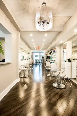 212 Salon and Day Spa