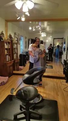 Roberto's Le Salon