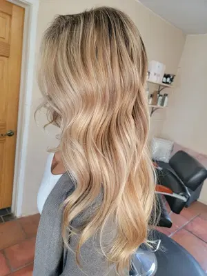 Femme Chic Beauty Salon
