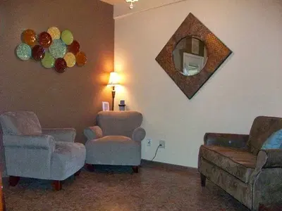 A New U Salon & Spa